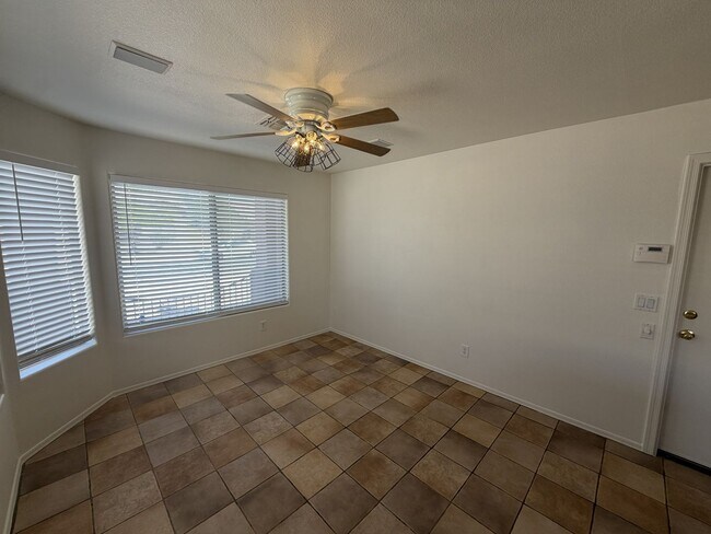 Building Photo - 3816 S 74th Dr