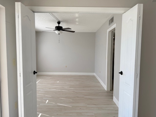 Building Photo - 7351 W Country Club Dr N