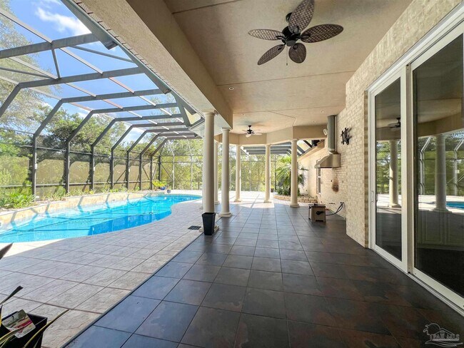 Building Photo - 337 Grand Oaks Blvd