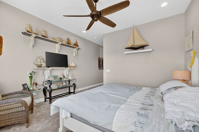 Building Photo - Walden Farms home with a great relaxing backyard!