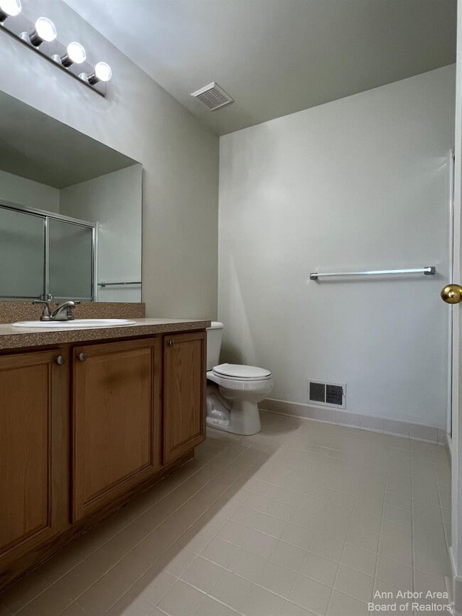 Building Photo - 3073 Cloverly Ct