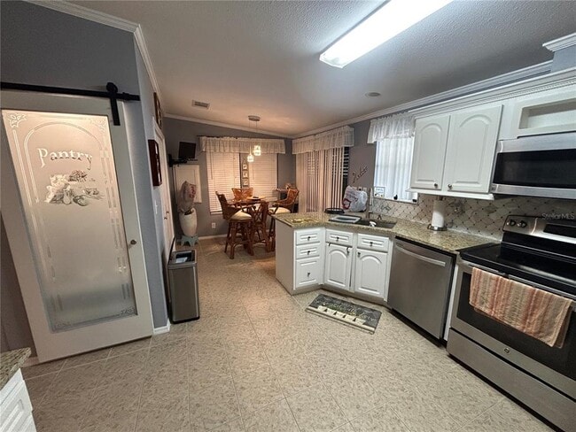 Building Photo - 61 Windmill Blvd