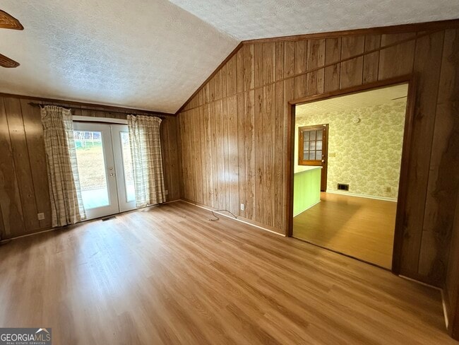 Building Photo - 191 Murphy Ave NW