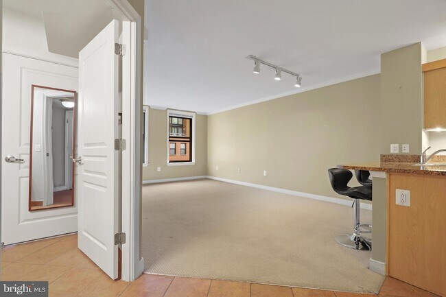 Building Photo - 616 E Street NW Unit 1005