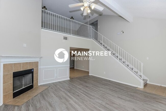 Building Photo - 4 Bedroom Pet-Friendly Home in Arlington, TX with Main Street Renewal