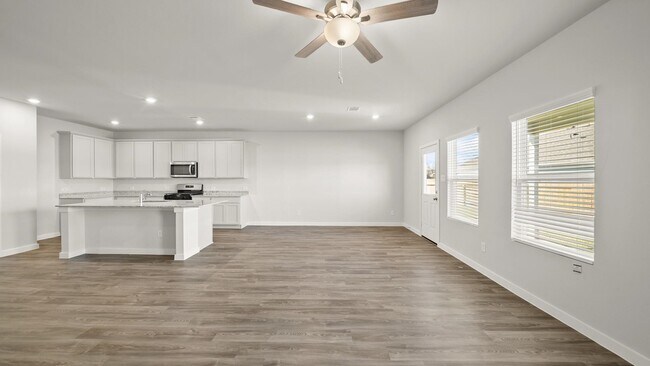 Building Photo - 25192 Leather Leaf Ct