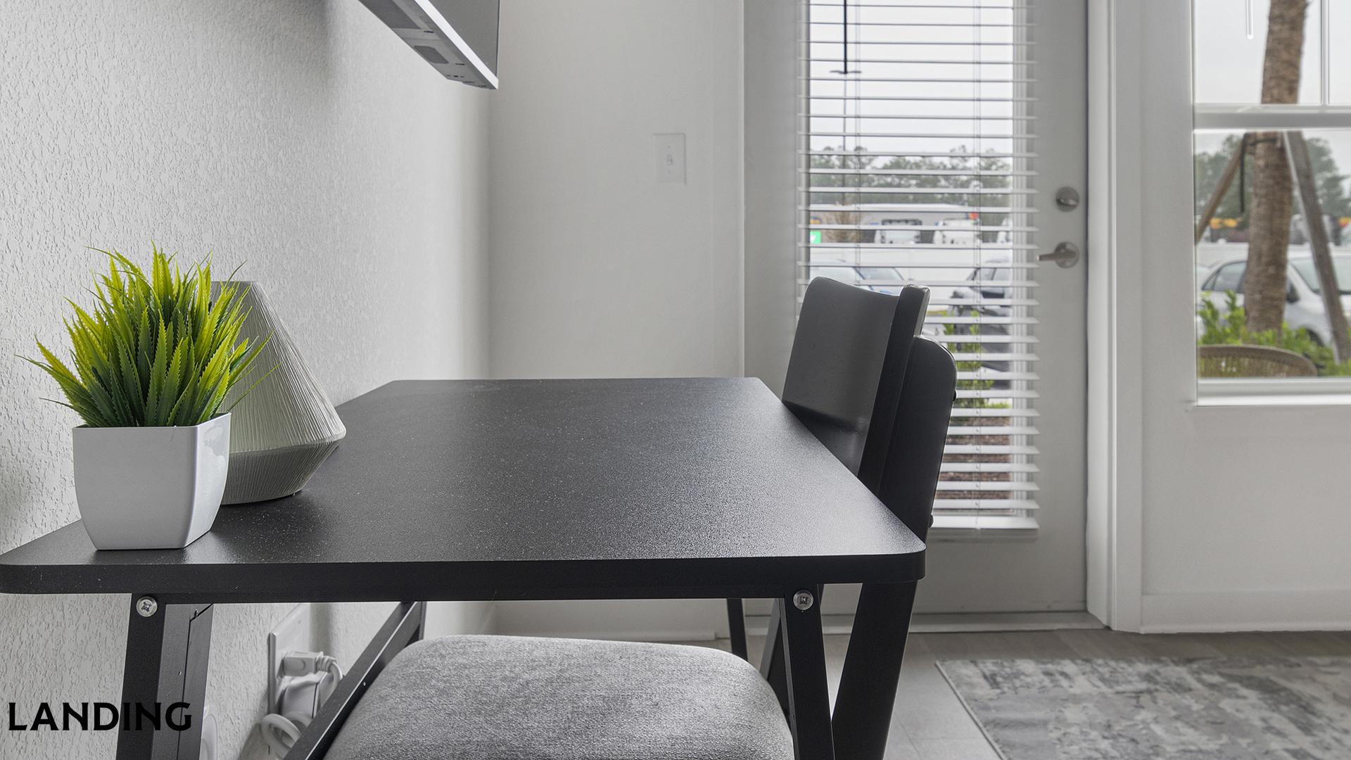 Building Photo - 12525 Tibbets Ln