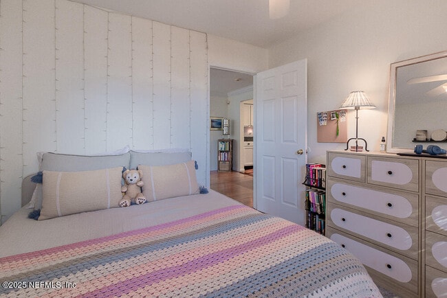 Building Photo - 214 Hopkins St