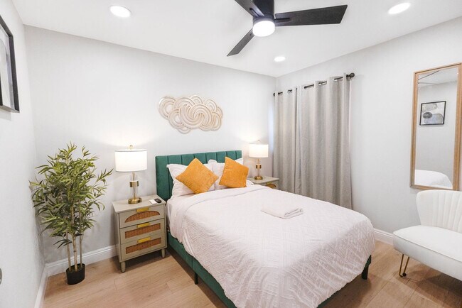 Building Photo - 6168 Cumberland St