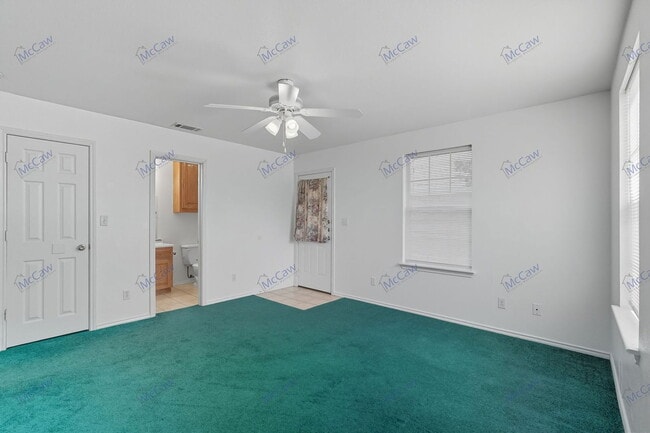 Building Photo - 509 W Cedar St