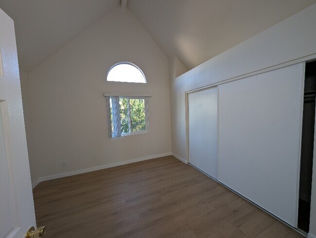 Building Photo - 14249 Friar St