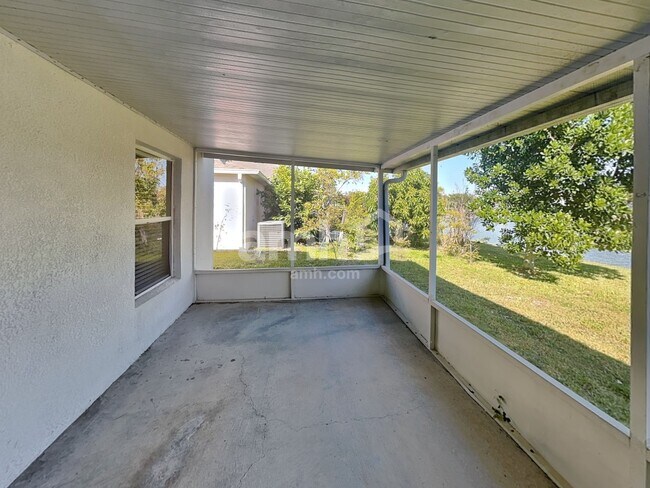 Building Photo - 375 Regal Downs Cir