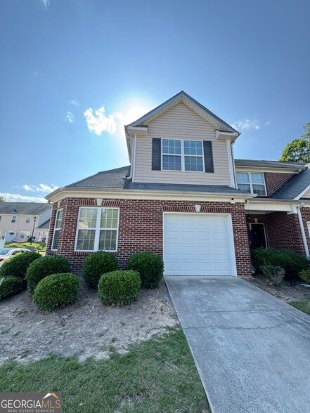 Building Photo - 2555 Flat Shoals Rd