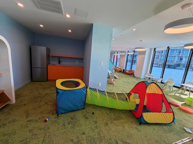 Building Photo - 131-02B 40th Rd