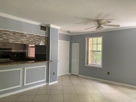 Building Photo - 6588 W Sample Rd