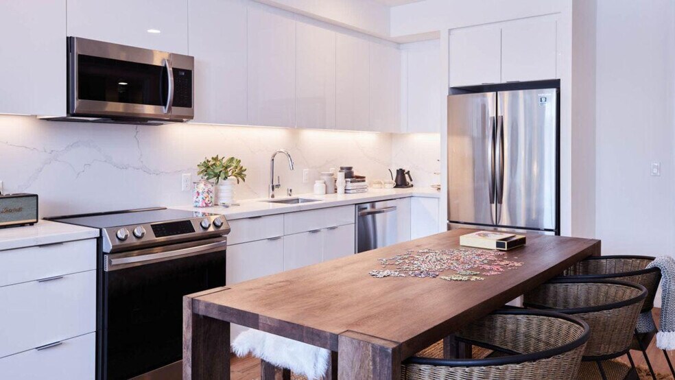 Building Photo - 2000 Ardent Way