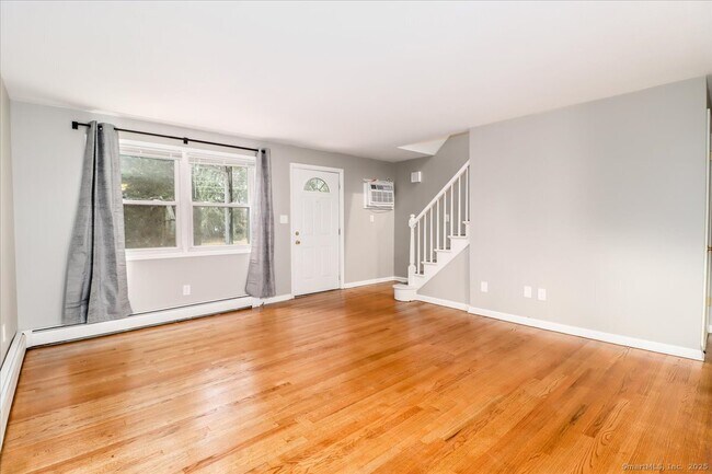 Building Photo - 115 Kensington Ave