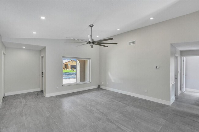 Building Photo - 11627 SW 50th St