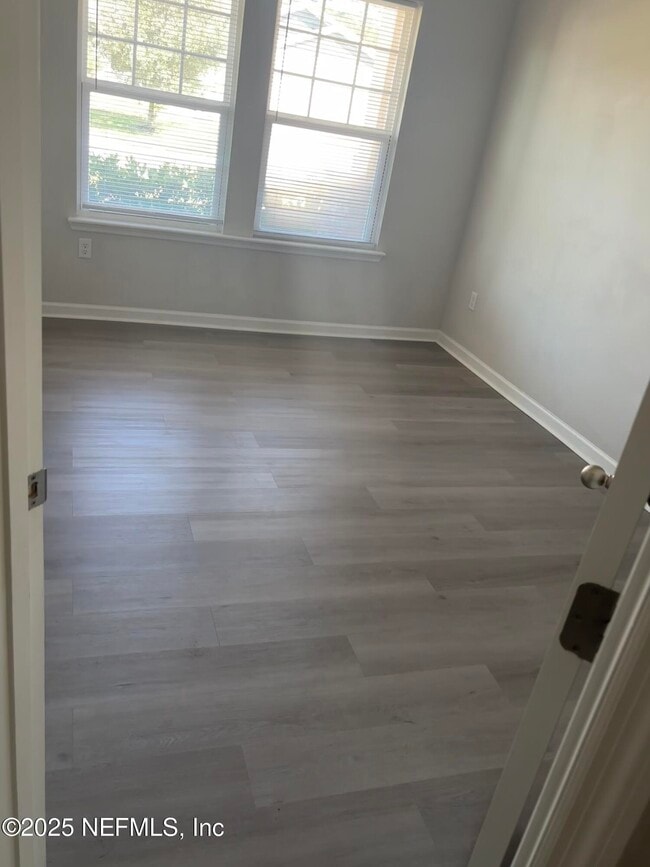 Building Photo - 12032 Bridgehampton Rd