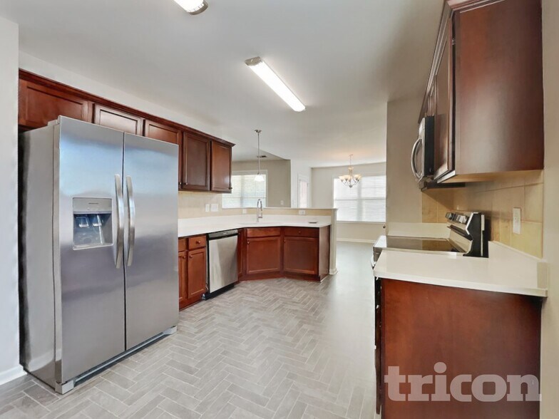 Building Photo - 295 New Castle Ln