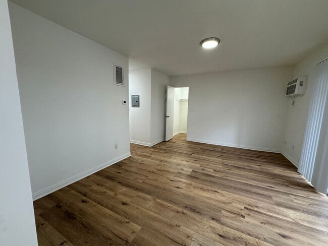 Interior Photo - 5650 Fair Ave