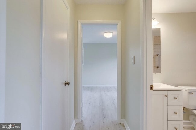 Building Photo - 3515 Washington Blvd