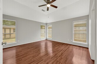 Building Photo - 10323 Emerald Pine Dr