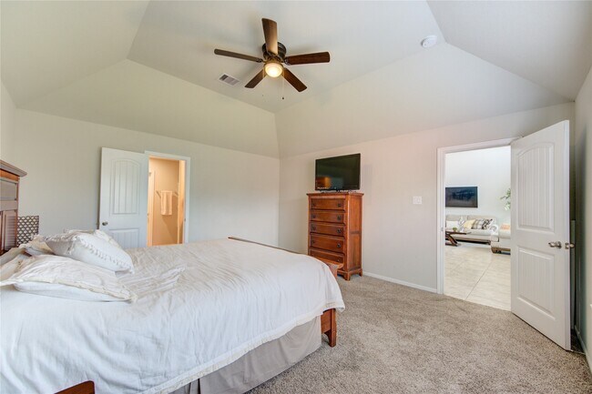 Building Photo - 29326 Dunns Creek Ct