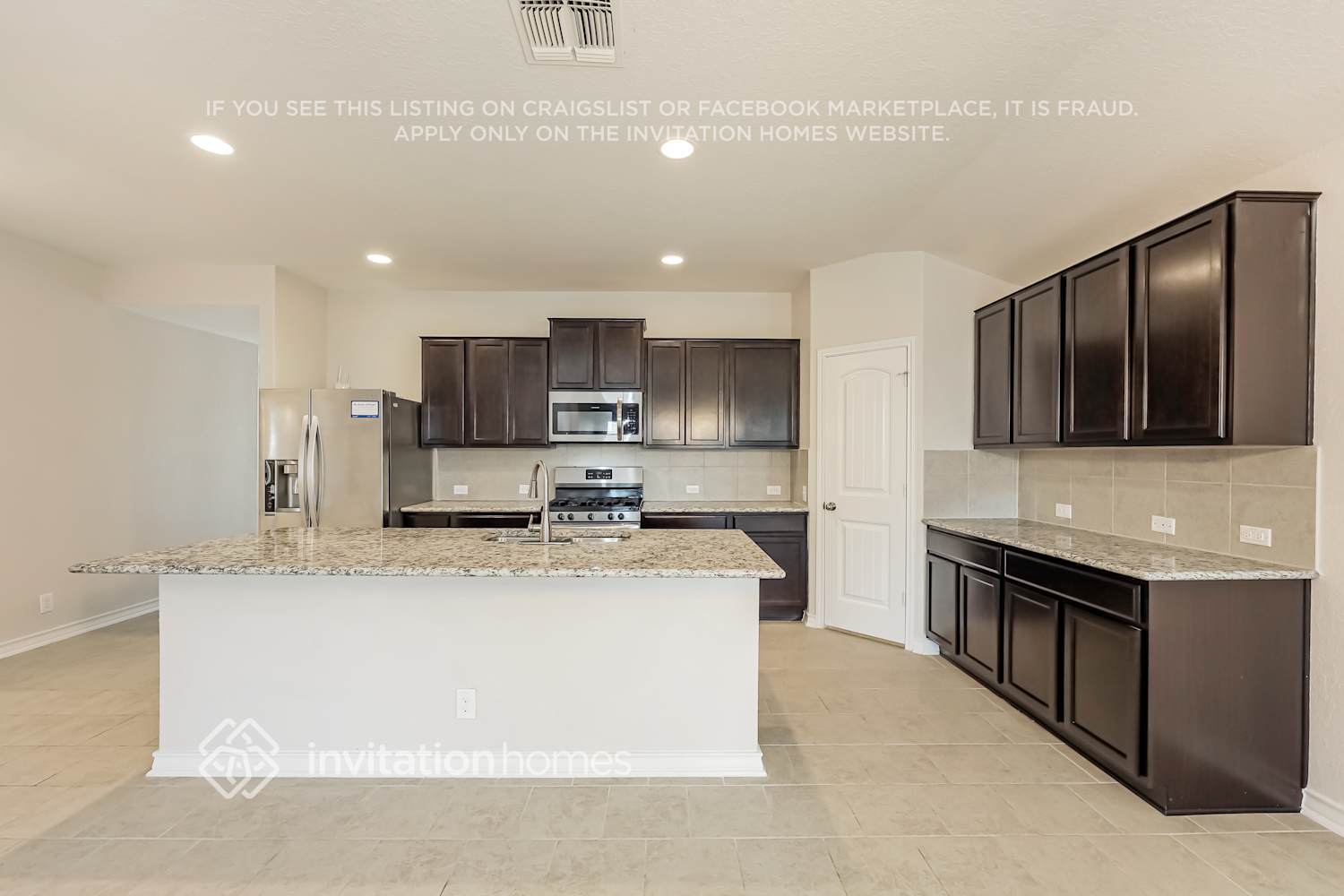 Building Photo - 15426 Bobwhite Quail