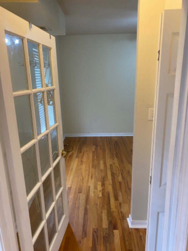 Building Photo - 1301 E 71st Pl