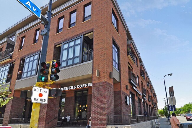 Interior Photo - 15 W 22nd St