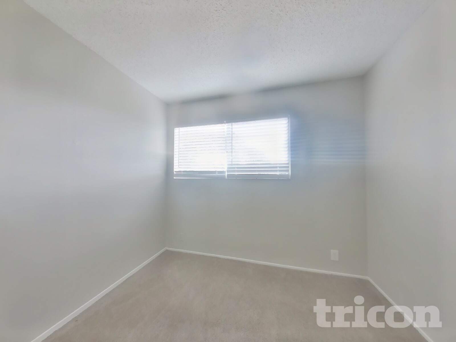 Building Photo - 110 Inverness Dr