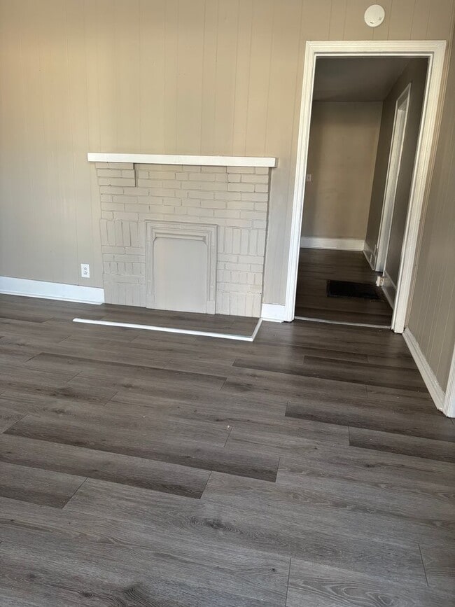 Building Photo - Three Bedroom Home in Chattanooga TN