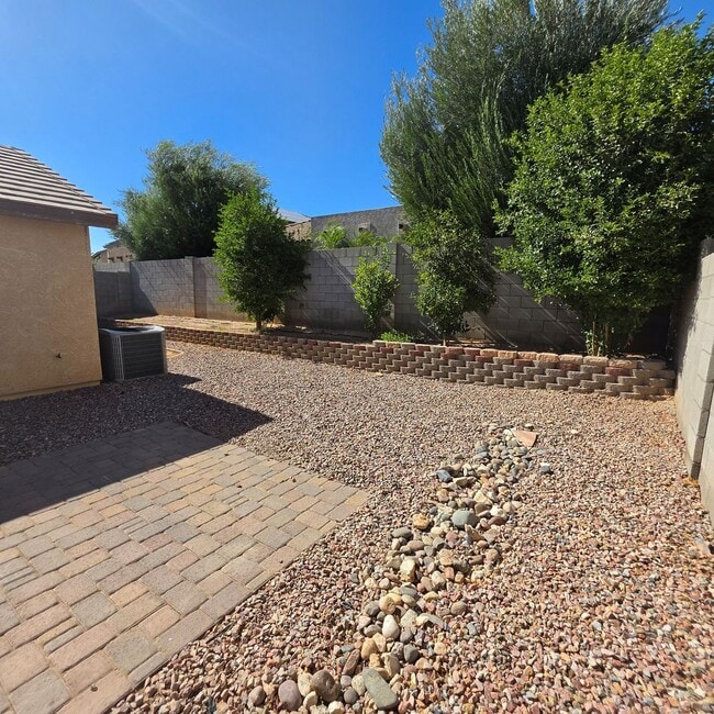 Building Photo - 18418 W Westfall Way