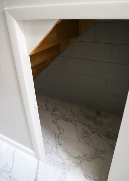 Building Photo - 15 Bleecker St