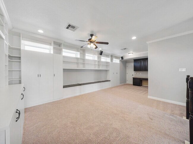 Building Photo - 5430 Tyler Park Ln