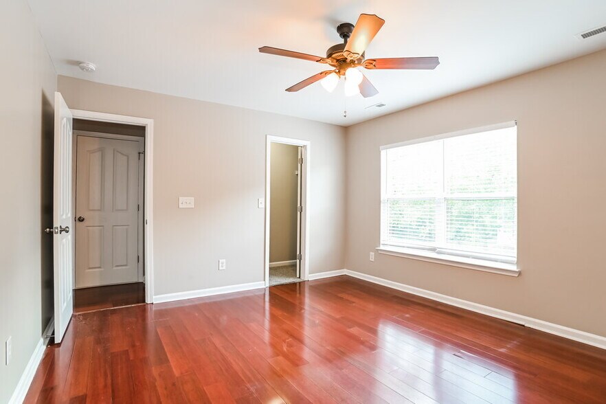 Building Photo - 7517 Mary Jo Helms Dr