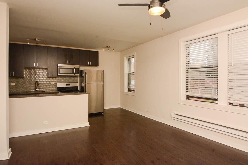 Building Photo - 2410 N Kedzie Blvd