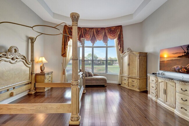 Building Photo - 9315 Via Classico W
