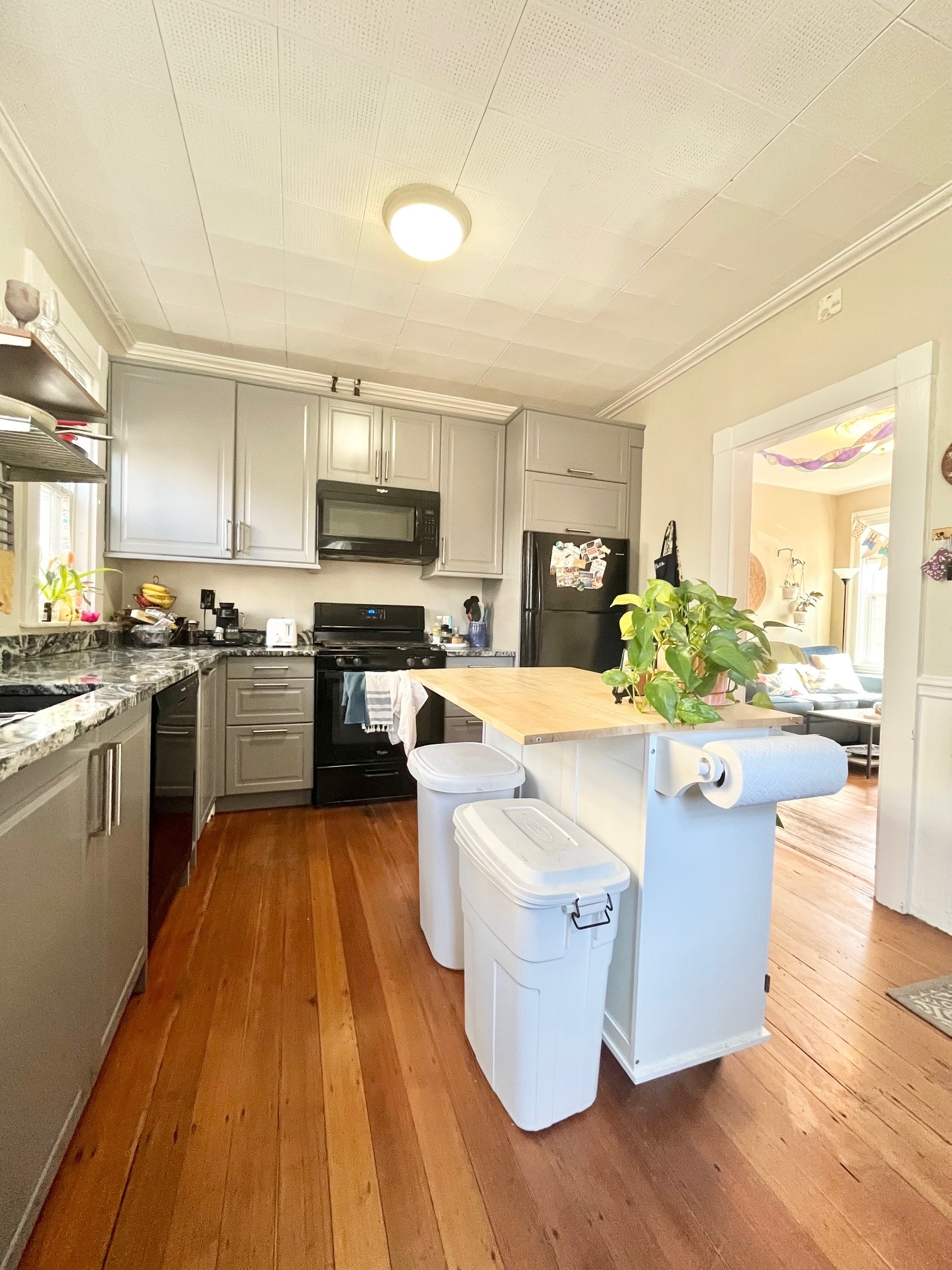 Building Photo - 105 Day St