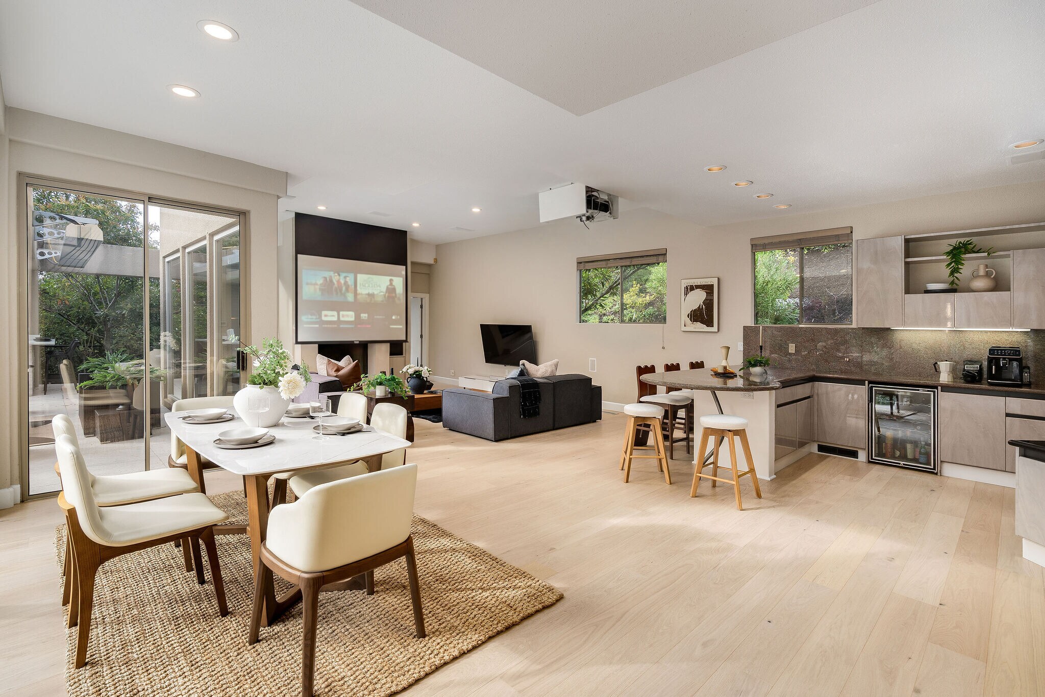 Building Photo - 4257 Golden Oak Ct