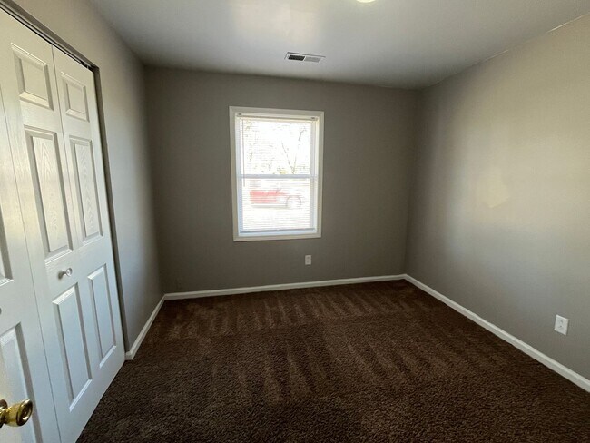 Building Photo - 624 Kimberton Dr