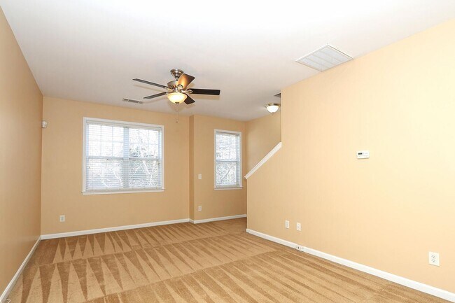 Building Photo - Weddington2664