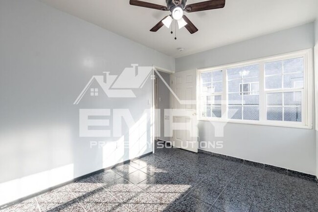 Building Photo - Upgraded 2 Bedroom 1 Bathroom for Rent Ferris Ave Los Angeles