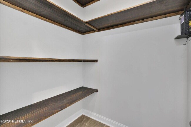 Building Photo - 102 Seabrook Dr