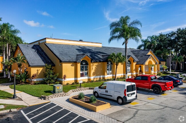 Building Photo - 4630 Commander Dr
