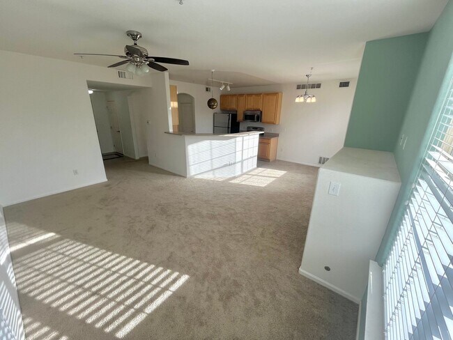 Building Photo - Charming 2BR Condo in Erie