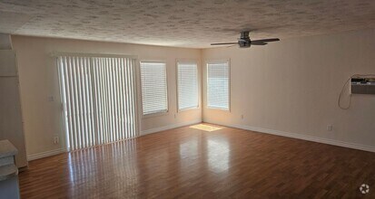 Building Photo - $3,000 - 2 Bed / 1 Bath Home in Fletcher H...