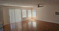 Building Photo - $3,300 - 2 Bed / 1 Bath Home in Fletcher H...