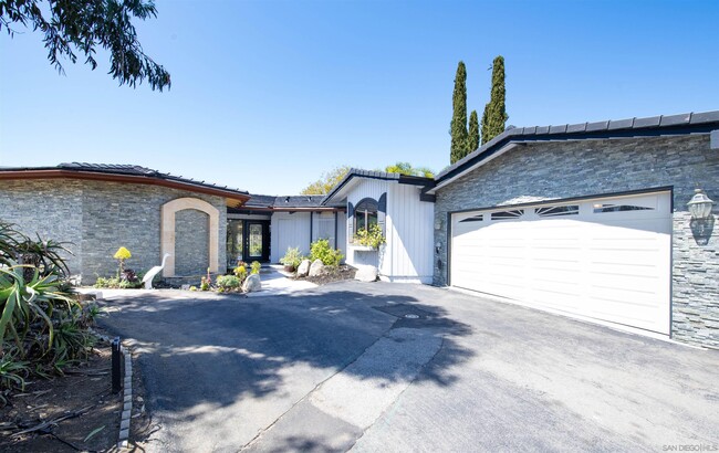 Building Photo - 17780 Sintonte Dr